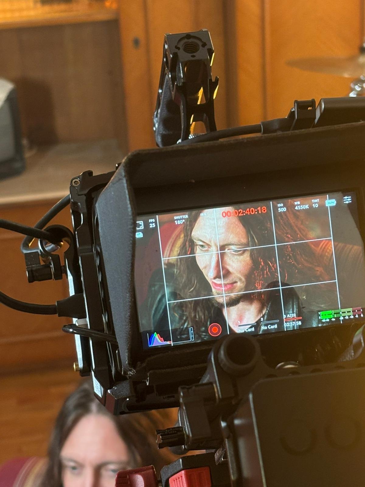 Pero na kameri Petar Radović on camera while recording Embrio single called ZID